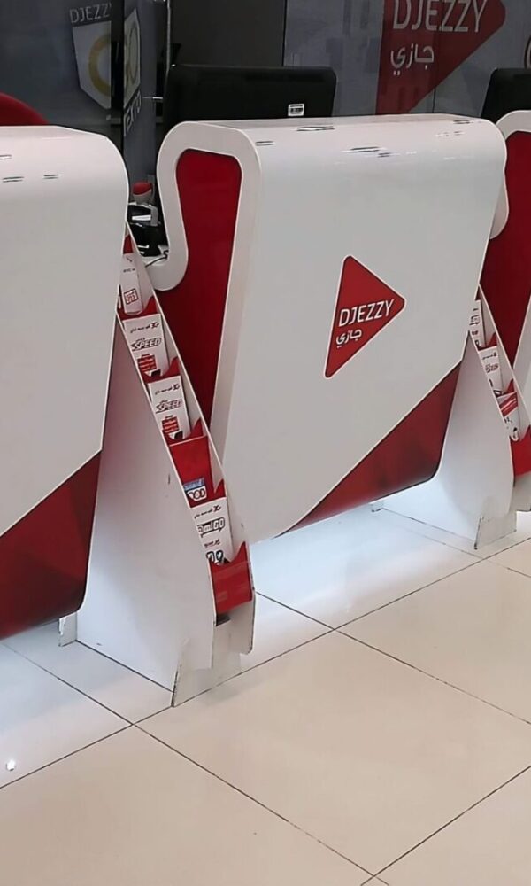 Djezzy desk en corian